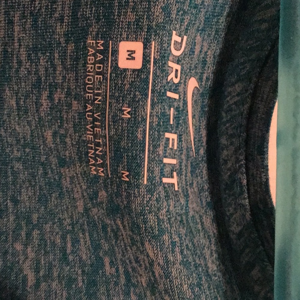 nike dri fit shirt - Picture 2 of 4